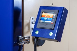 Electronic component in THB test chamber under combined temperature humidity and electrical bias
