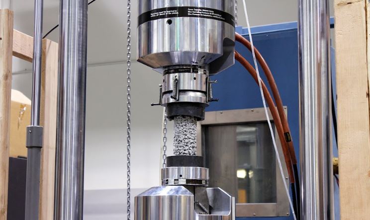 Industrial Compression Testing: Key Applications, Methods, and ASTM Standards