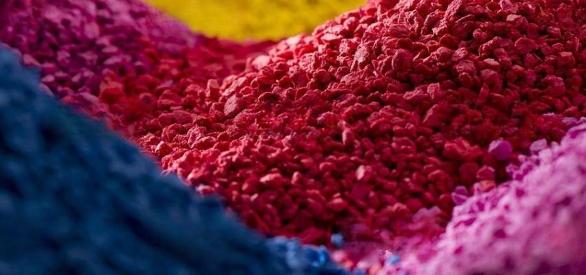 Plastic polymer chemical analysis testing in laboratory setting