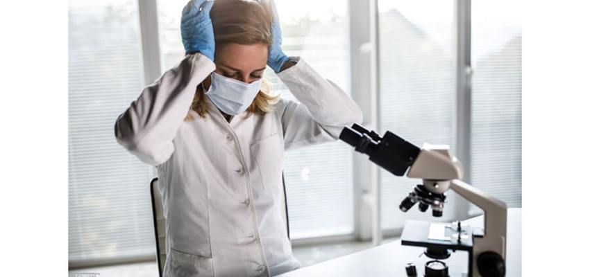 SEM fractograph showing fatigue striations on failed bolt fracture surface